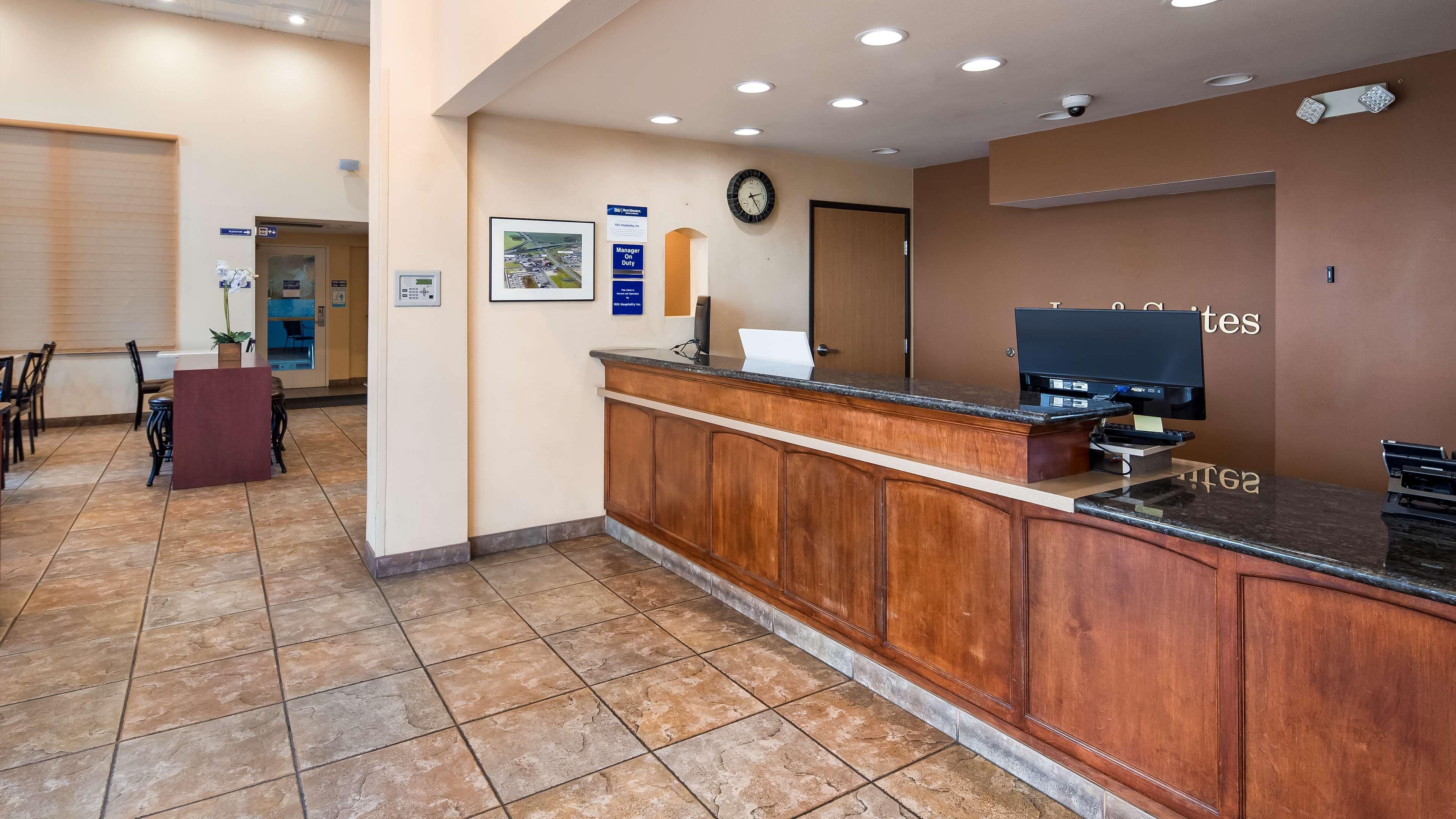 Best Western I-5 Inn & Suites Lodi Exterior photo